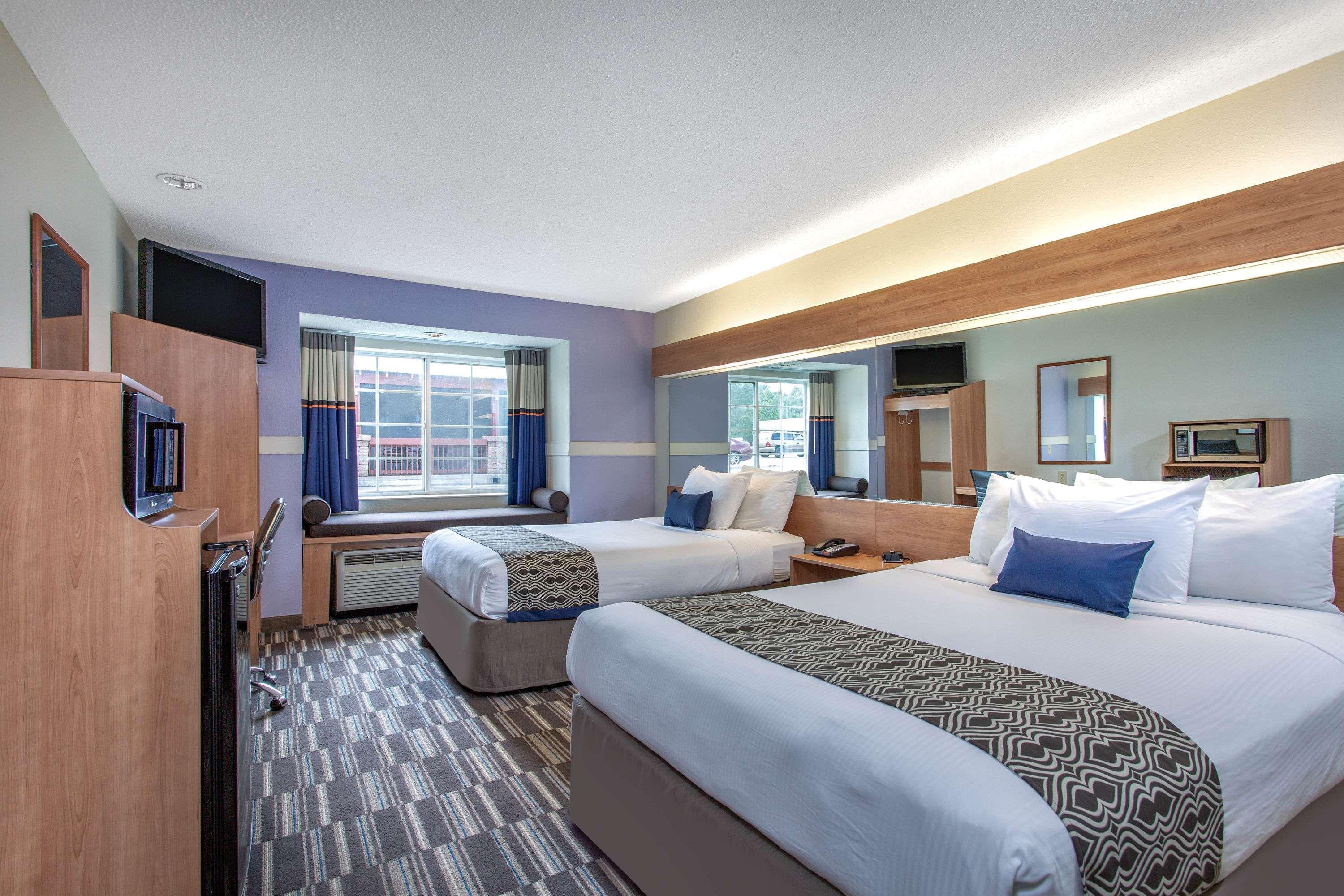 Microtel Inn & Suites By Wyndham Lillington/Campbell University Buitenkant foto